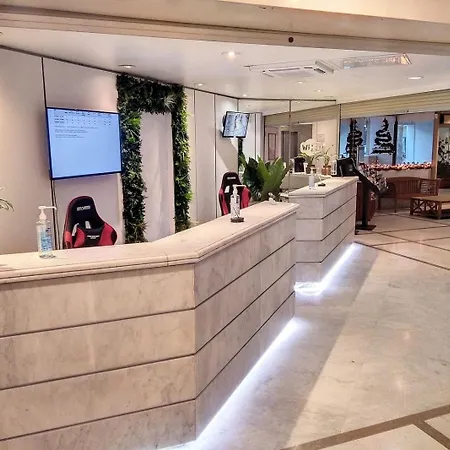 Graziella 107 דירה ז'ואן-לה-פינס